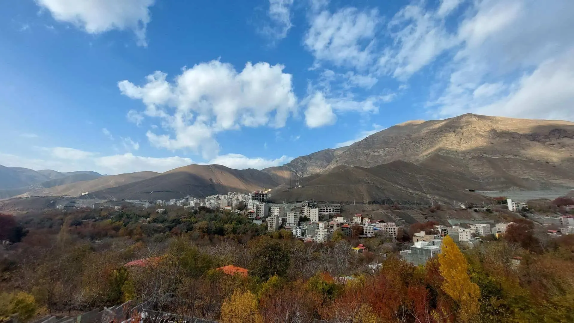 آسمان پاک اطراف تهران مخصوصا در ییلاق کن سولقان