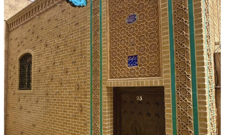 اجاره عمارت سنتی دیبا