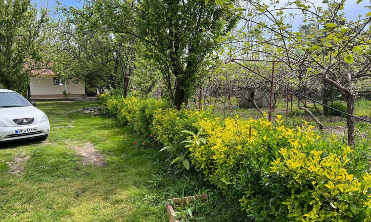 رزرو خانه باغ روستایی نبات نزدیک کوهستان و دریا