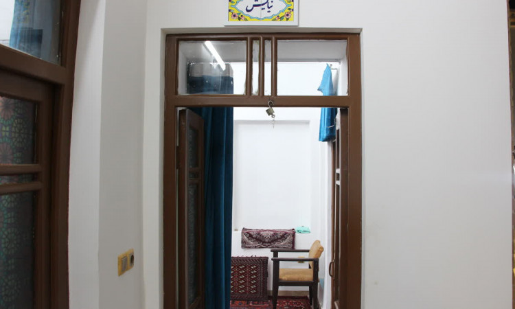 عمارت سنتی گلابگیر واحد3(نیایش)