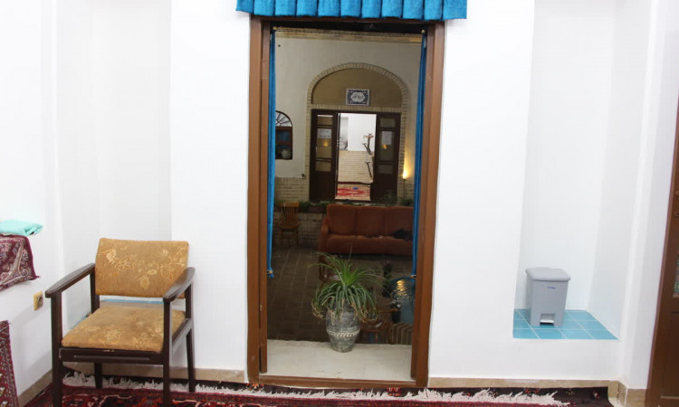 عمارت سنتی گلابگیر واحد3(نیایش)