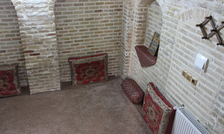 عمارت سنتی گلابگیر واحد6(ترمه)